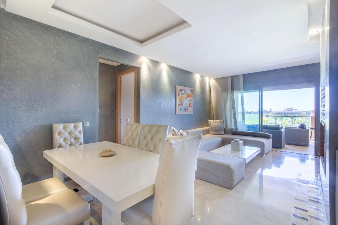 Lumineux Et Vue Degagee Sur Piscine A Prestigia Apartment Marrakesh Bagian luar foto