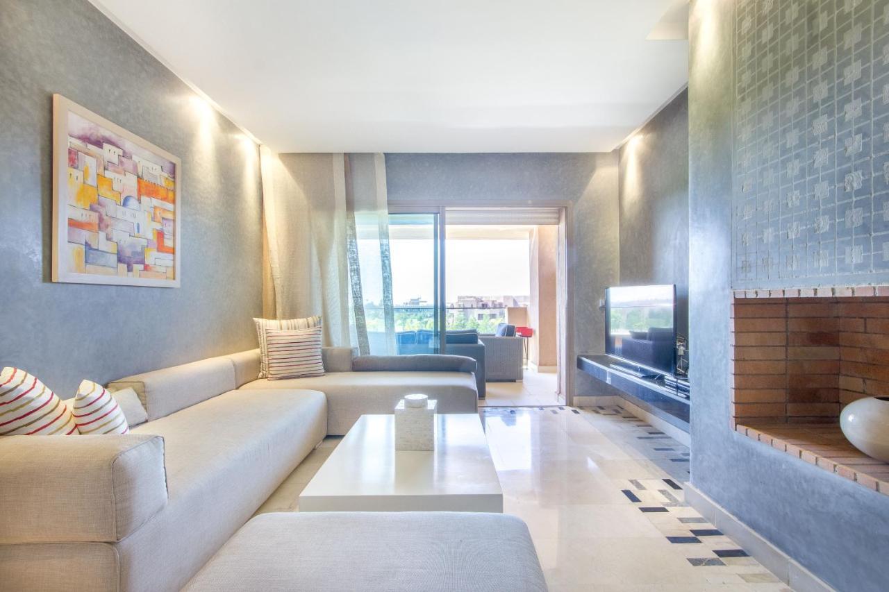 Lumineux Et Vue Degagee Sur Piscine A Prestigia Apartment Marrakesh Bagian luar foto