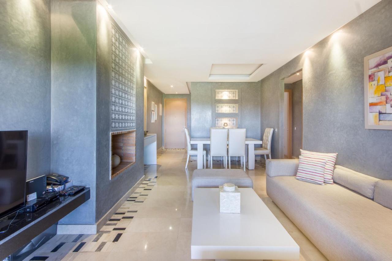 Lumineux Et Vue Degagee Sur Piscine A Prestigia Apartment Marrakesh Bagian luar foto
