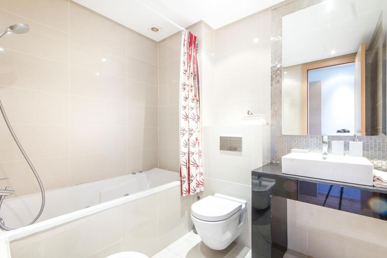 Lumineux Et Vue Degagee Sur Piscine A Prestigia Apartment Marrakesh Bagian luar foto