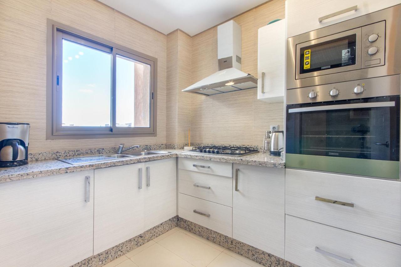 Lumineux Et Vue Degagee Sur Piscine A Prestigia Apartment Marrakesh Bagian luar foto